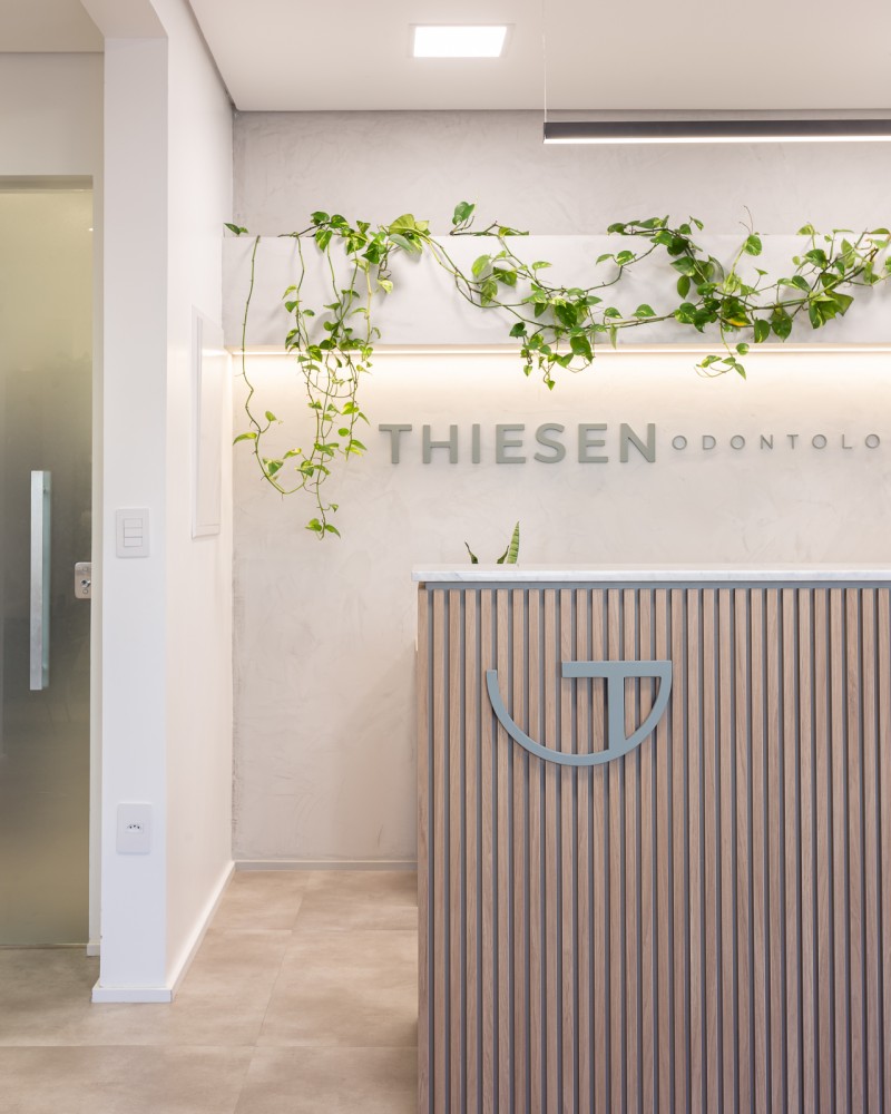 CLÍNICA THIESEN ODONTOLOGIA