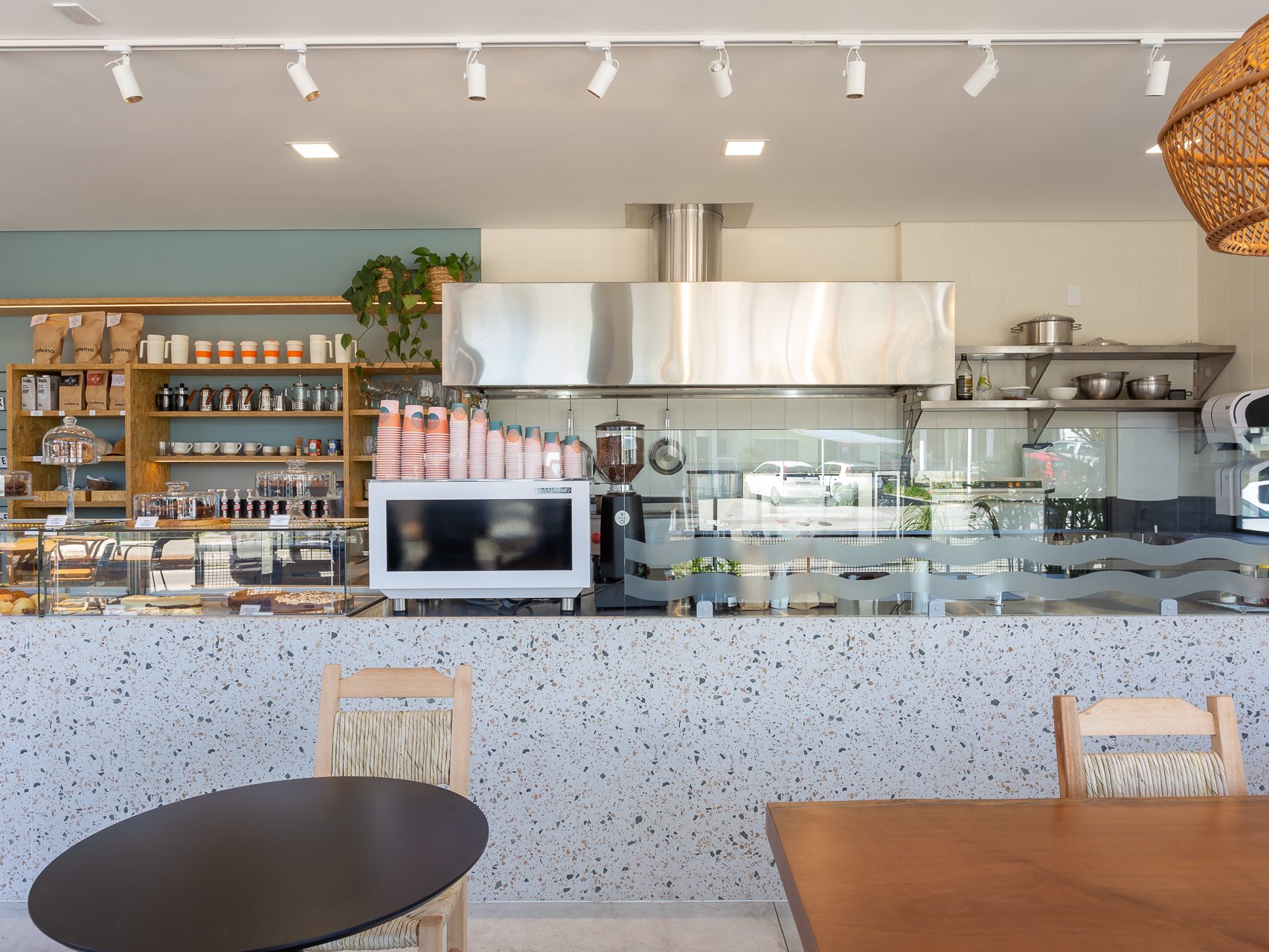 NAS ONDAS CAFÉ GAROPABA